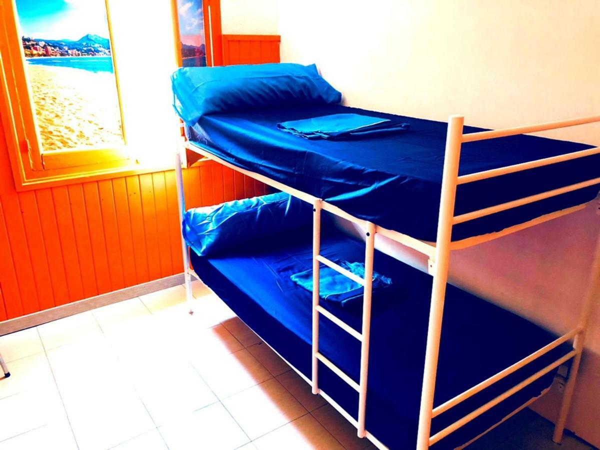 Larios Cool Hostel Málaga Eksteriør bilde